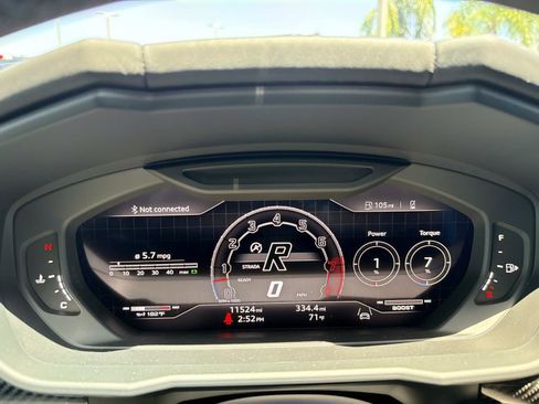 Used 2024 Lamborghini Urus Performante AWD/4WD image 31