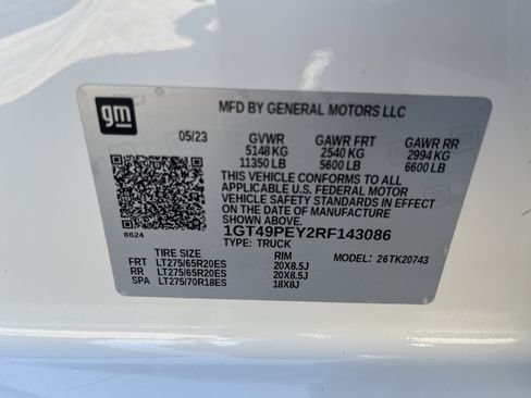 Used 2024 GMC Sierra 2500 AT4 w/ AT4 Premium Plus Package AWD/4WD image 11