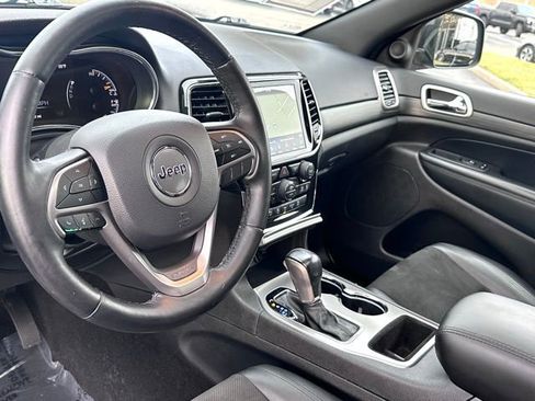 Used 2021 Jeep Grand Cherokee Laredo X image 13