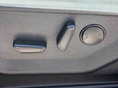 Used 2022 Ford F150 XLT w/ Equipment Group 302A High image 17