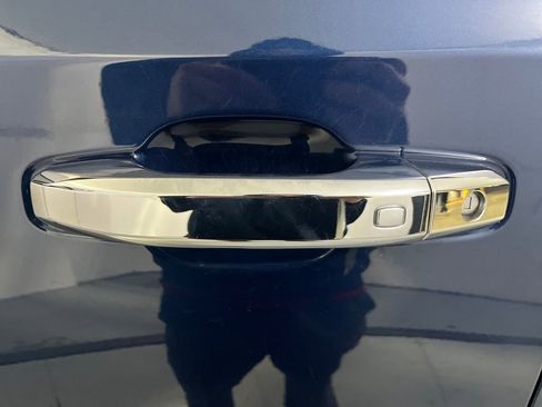 Used 2021 GMC Sierra 1500 SLT w/ SLT Convenience Package image 40