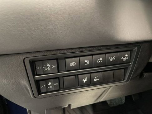 New 2025 Toyota Tundra Platinum image 22