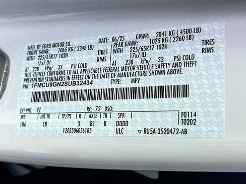 Used 2025 Ford Escape Active AWD/4WD image 36