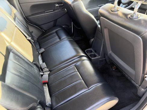 Used 2012 Jeep Liberty Sport image 10