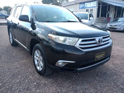 Used 2011 Toyota Highlander 4WD w/ Tech Pkg