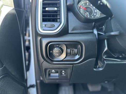Used 2025 RAM 1500 Big Horn image 28