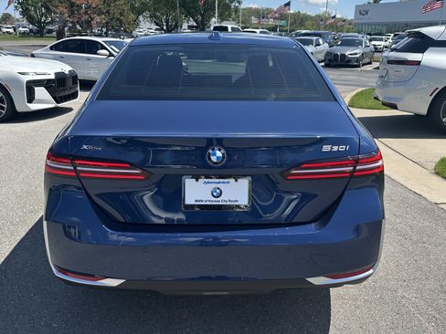 New 2026 BMW 530i xDrive w/ Premium Package AWD/4WD image 9