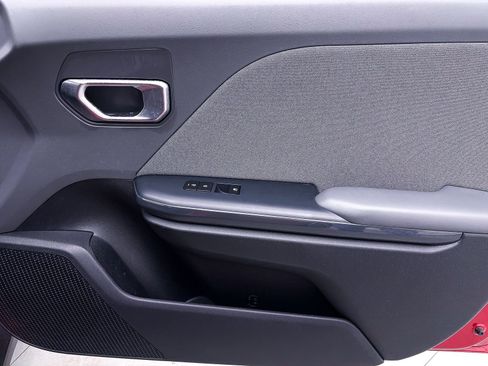 Certified 2025 Kia K4 EX image 33