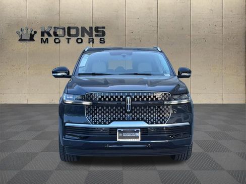 New 2026 Lincoln Navigator Reserve AWD/4WD image 3