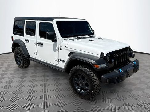 Used 2023 Jeep Wrangler Unlimited w/ Cold Weather Group AWD/4WD image 4