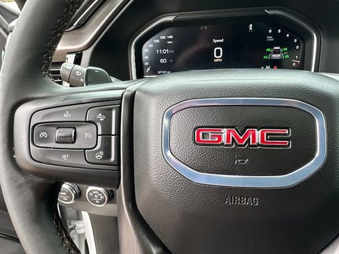 Used 2024 GMC Sierra 1500 AT4 w/ Technology Package AWD/4WD image 26