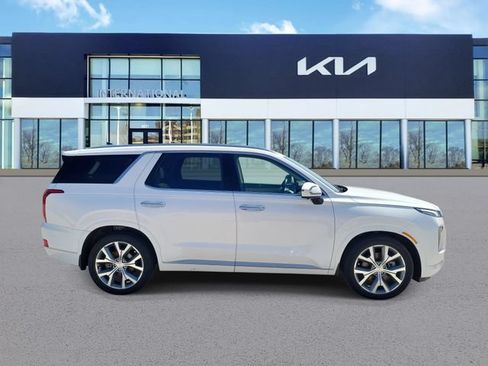 Used 2021 Hyundai Palisade Limited w/ Winter Package AWD/4WD image 3