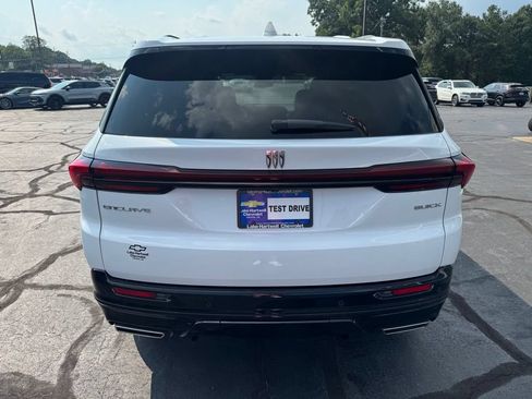 Certified 2026 Buick Enclave Sport Touring FWD image 4