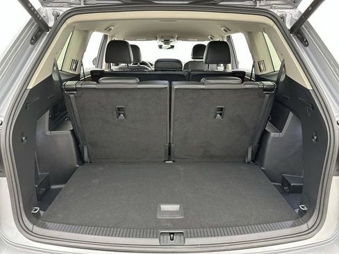 Certified 2025 Volkswagen Atlas SE image 25