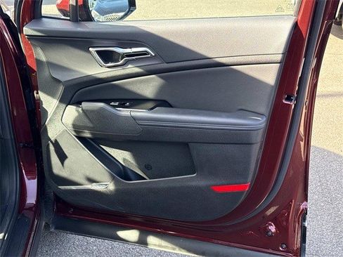 Used 2023 Kia Sportage SX image 8