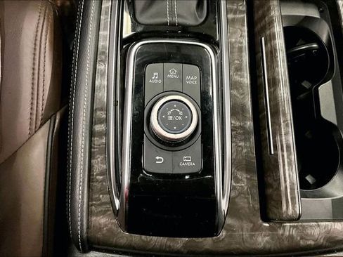 Used 2021 Nissan Armada Platinum AWD/4WD image 41