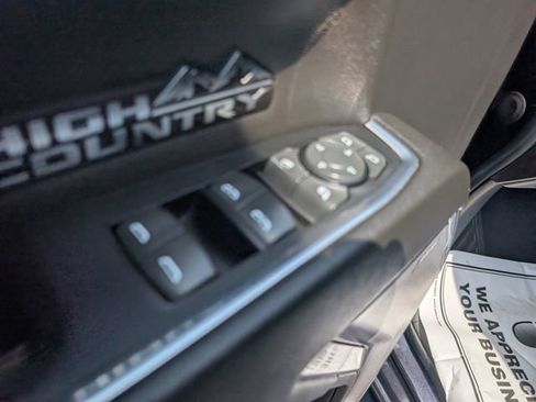 Used 2022 Chevrolet Silverado 1500 High Country w/ Z71 Off-Road Package AWD/4WD image 16