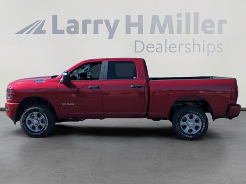 New 2026 RAM 2500 Big Horn AWD/4WD image 2