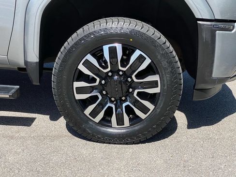 Used 2024 GMC Sierra 2500 Denali Ultimate AWD/4WD image 31
