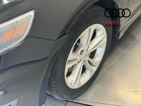 Used 2016 Ford Taurus SEL FWD image 3