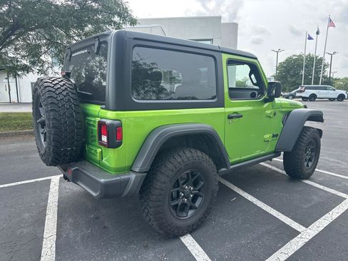 Used 2025 Jeep Wrangler Sport AWD/4WD image 13