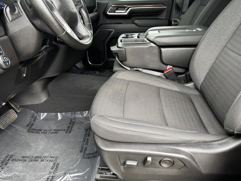 Used 2024 Chevrolet Silverado 3500 LT w/ Convenience Package image 5