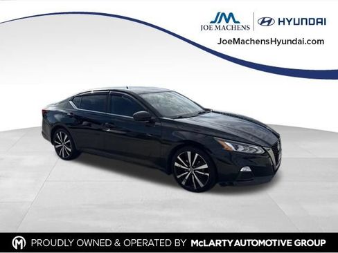 Used 2021 Nissan Altima 2.5 SR FWD image 3