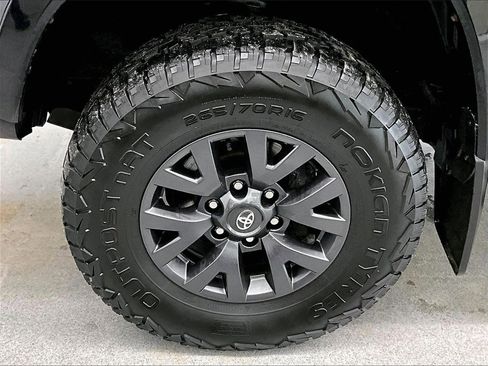 Used 2021 Toyota Tacoma SR5 image 7