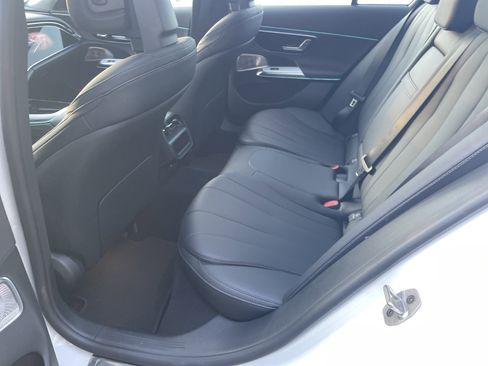 Certified 2025 Mercedes-Benz E 350 4MATIC Sedan image 40