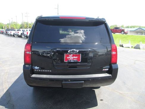 Used 2017 Chevrolet Suburban LT AWD/4WD image 5