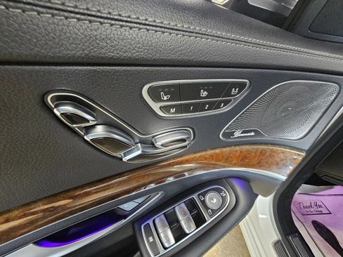 Used 2015 Mercedes-Benz S 550 4MATIC Sedan image 32