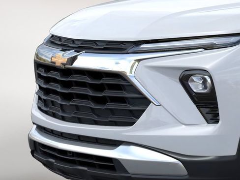 New 2026 Chevrolet TrailBlazer LT w/ LT Cold Weather Package FWD image 13