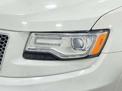Used 2015 Jeep Grand Cherokee Summit w/ Platinum Series Group AWD/4WD image 31