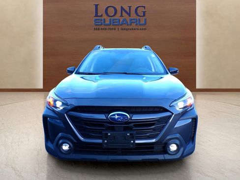 Used 2023 Subaru Outback Premium AWD/4WD image 5