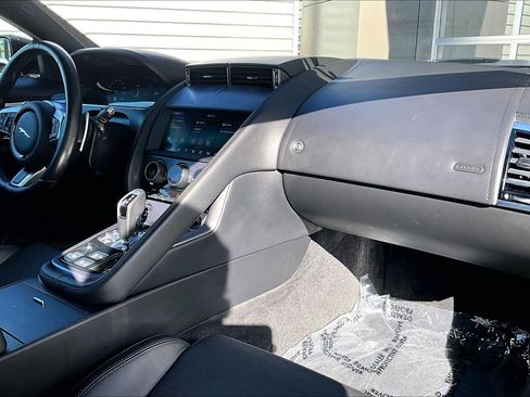 Used 2022 Jaguar F-TYPE Coupe image 16