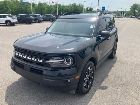 Used 2023 Ford Bronco Sport Outer Banks w/ Tech Package AWD/4WD image 3