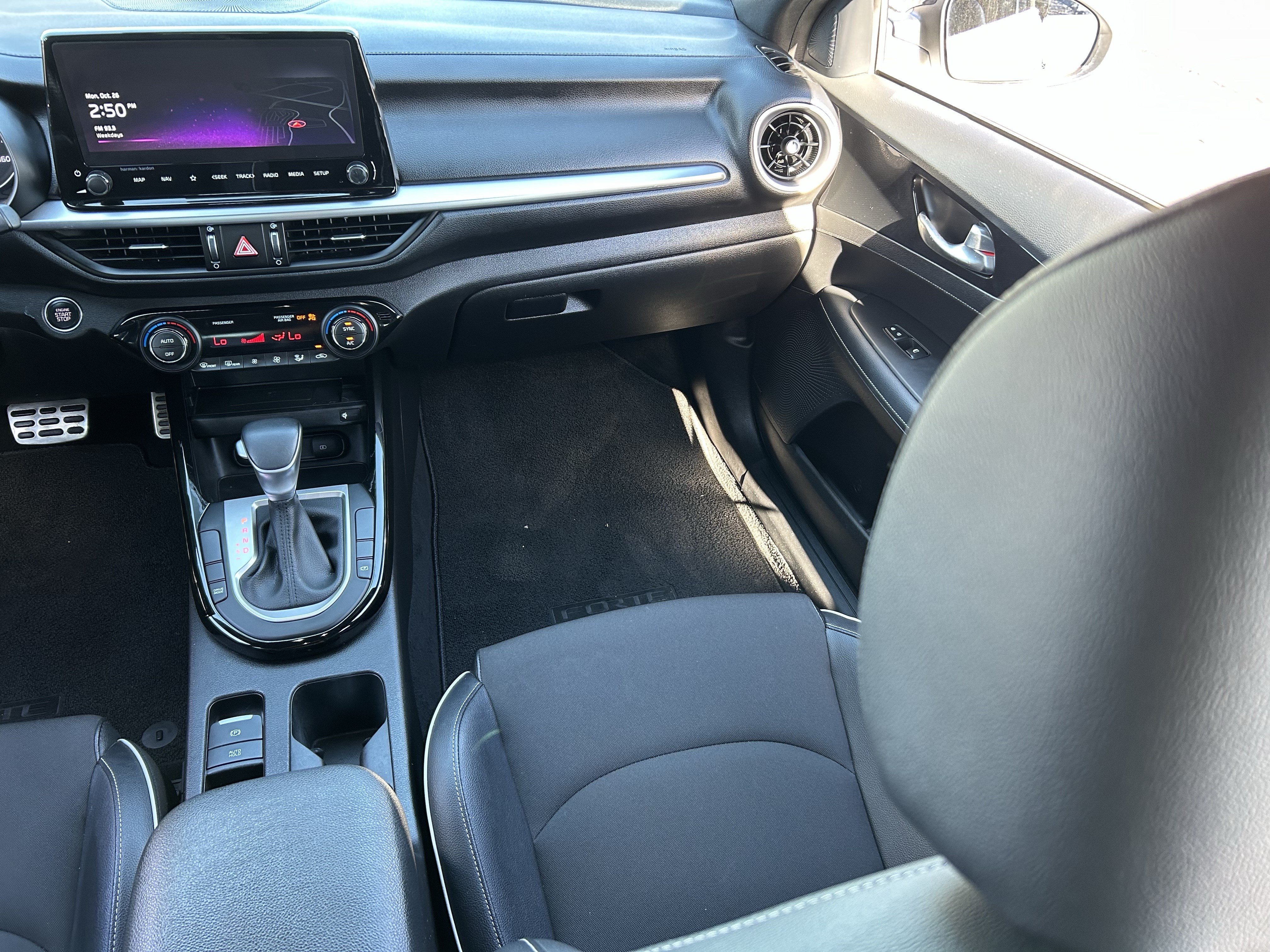 Used 2023 Kia Forte GT-Line w/ GT-Line Premium Package FWD image 14