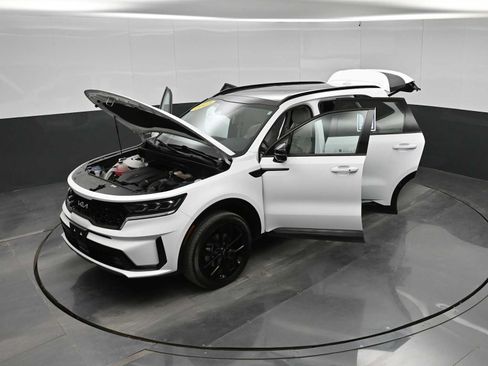 Used 2023 Kia Sorento SX AWD/4WD image 42