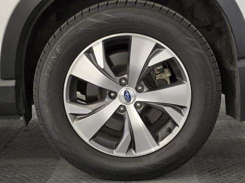 Used 2020 Subaru Ascent Premium w/ Convenience Package image 10