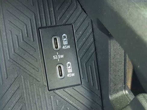 Certified 2025 Toyota Tacoma SR image 21