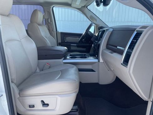 Used 2016 RAM 1500 Laramie w/ Convenience Group image 16