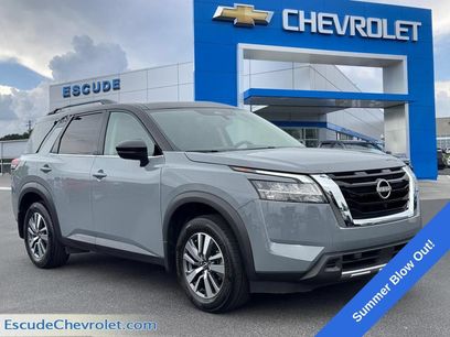 Used 2024 Nissan Pathfinder SL