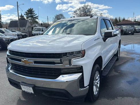 Used 2021 Chevrolet Silverado 1500 LT w/ Convenience Package II image 3