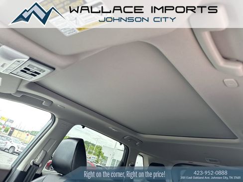 Used 2023 Nissan Rogue SV w/ SV Premium B Package AWD/4WD image 14