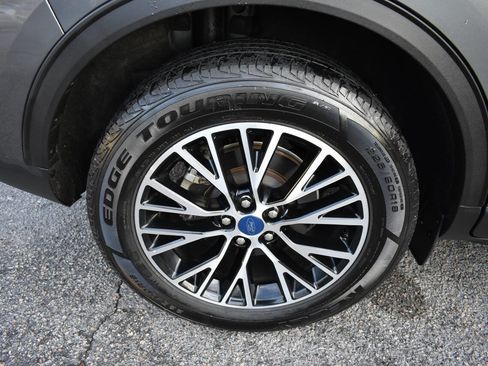 Used 2022 Ford Escape Titanium w/ Titanium Premium Package image 43