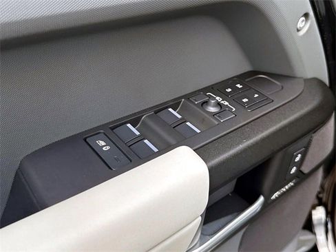 New 2025 Land Rover Defender 110 V8 image 16