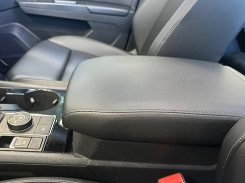 Used 2018 Volkswagen Atlas SEL AWD/4WD image 32