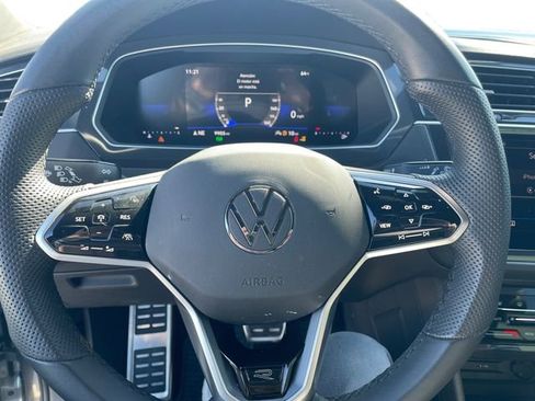 New 2024 Volkswagen Tiguan SE R-Line image 12