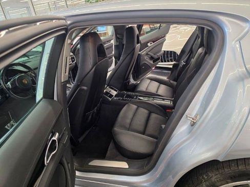 Used 2016 Porsche Panamera image 9