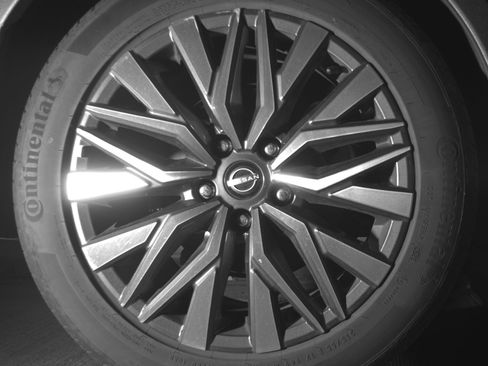 Used 2025 Nissan Altima 2.5 SV FWD image 15
